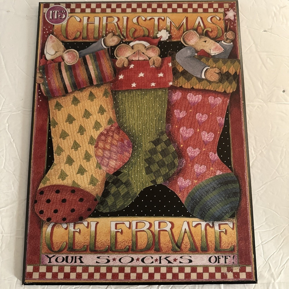 Mary Engelbreit Christmas Wall Plaque Decor 3 Mice In Socks 12x16